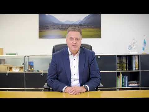 BaySF Vorstandsvorsitzender Neumeyer: Deutliche Worte auf Rohstoffgipfel der Säge- und Holzindustrie