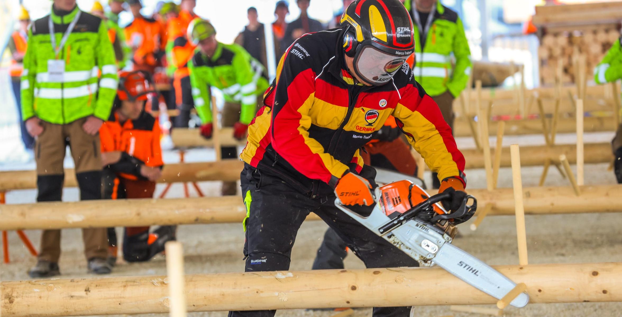 Marco Trabert beim Entasten so schnell er kann