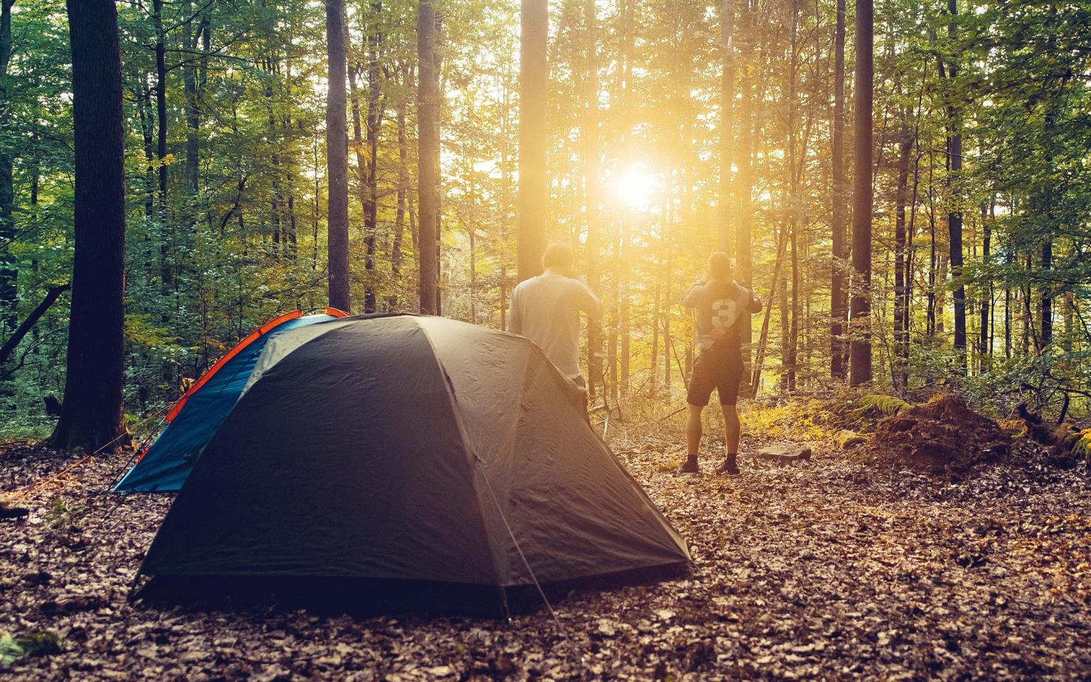 Zelt bei Sonnenaufgang